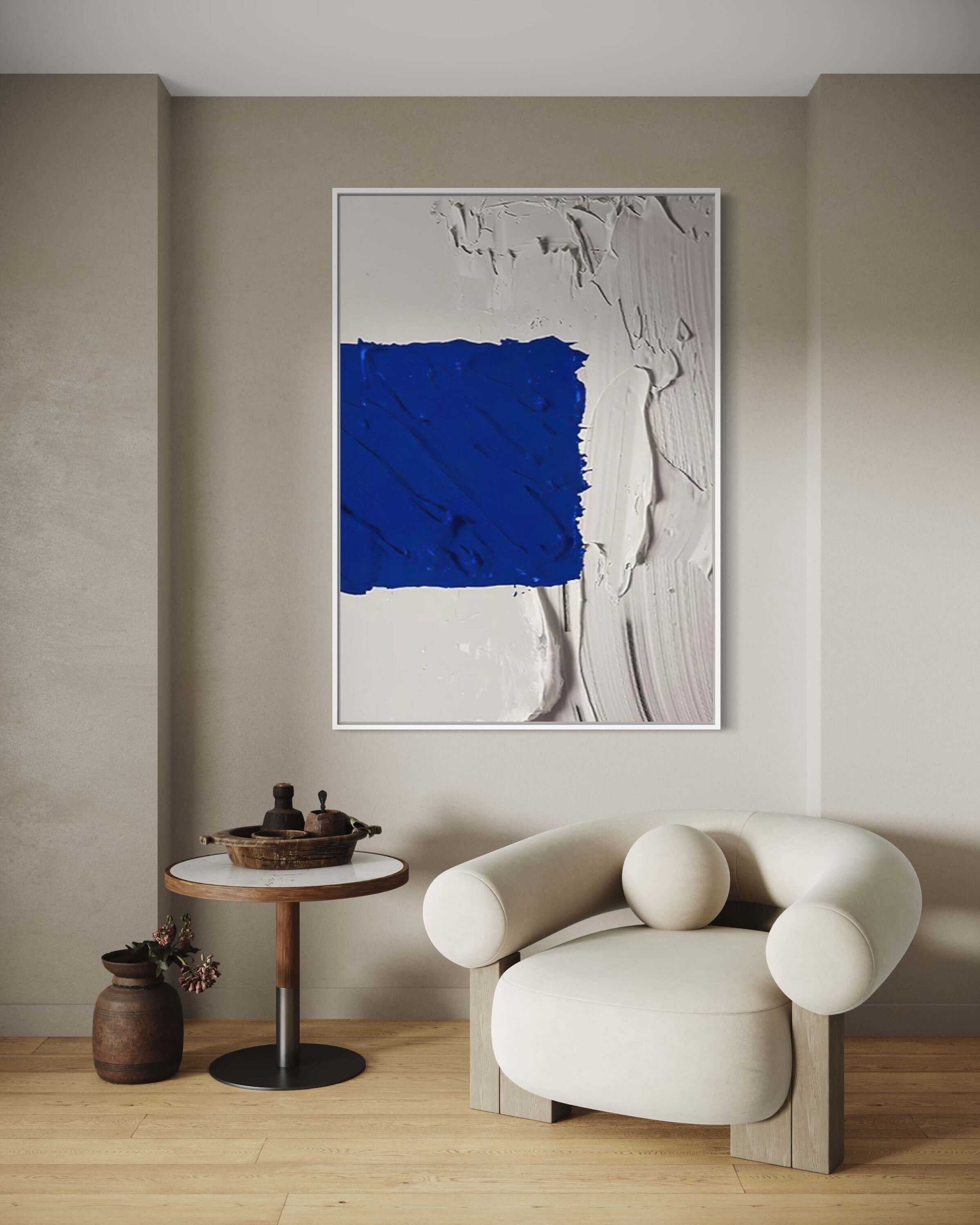 Un lienzo blanco y azul