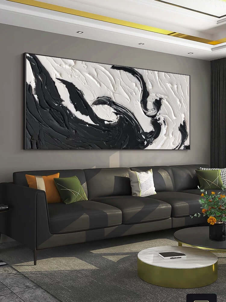 Schwarz-weiße strukturierte Wandkunst über der Couch