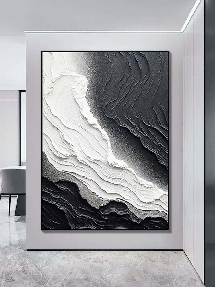 Pintura texturizada de playa en blanco y negro junto al mar